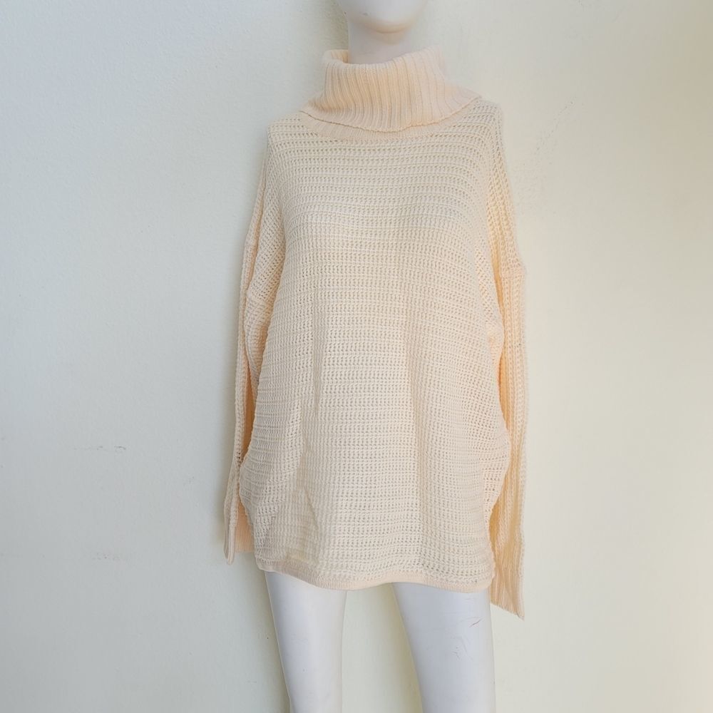 Questions pullover Sweater   - Picture 2 of 8